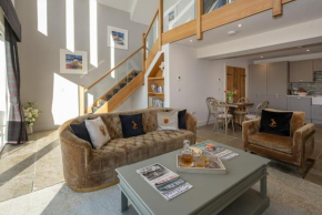Lapwing - Stylish one bedroom country steading